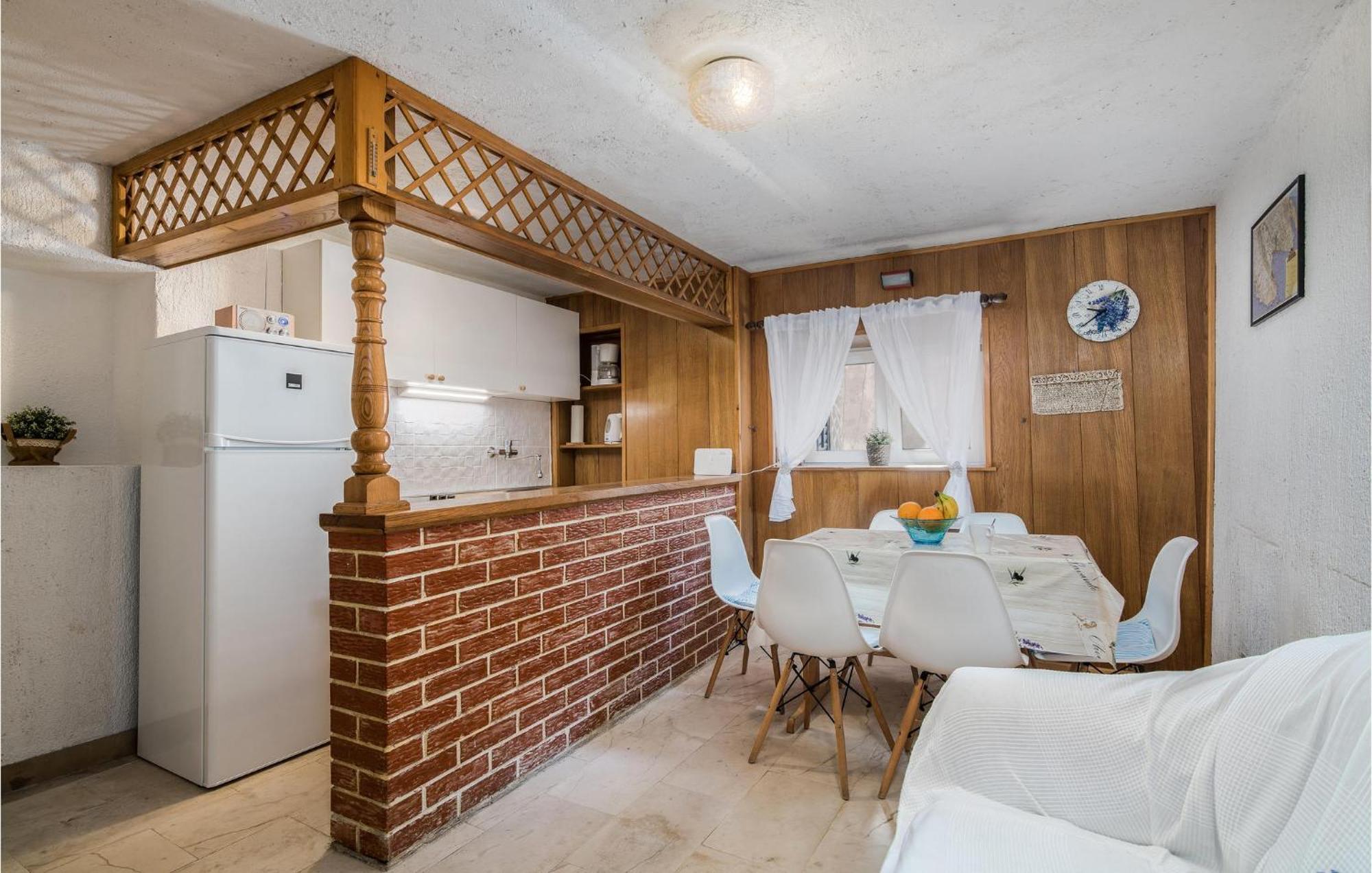 2 Bedroom Gorgeous Home In Baska Exterior photo