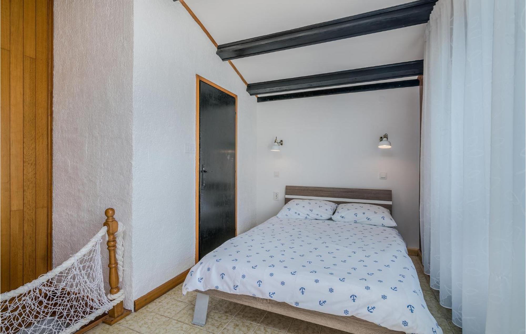 2 Bedroom Gorgeous Home In Baska Exterior photo